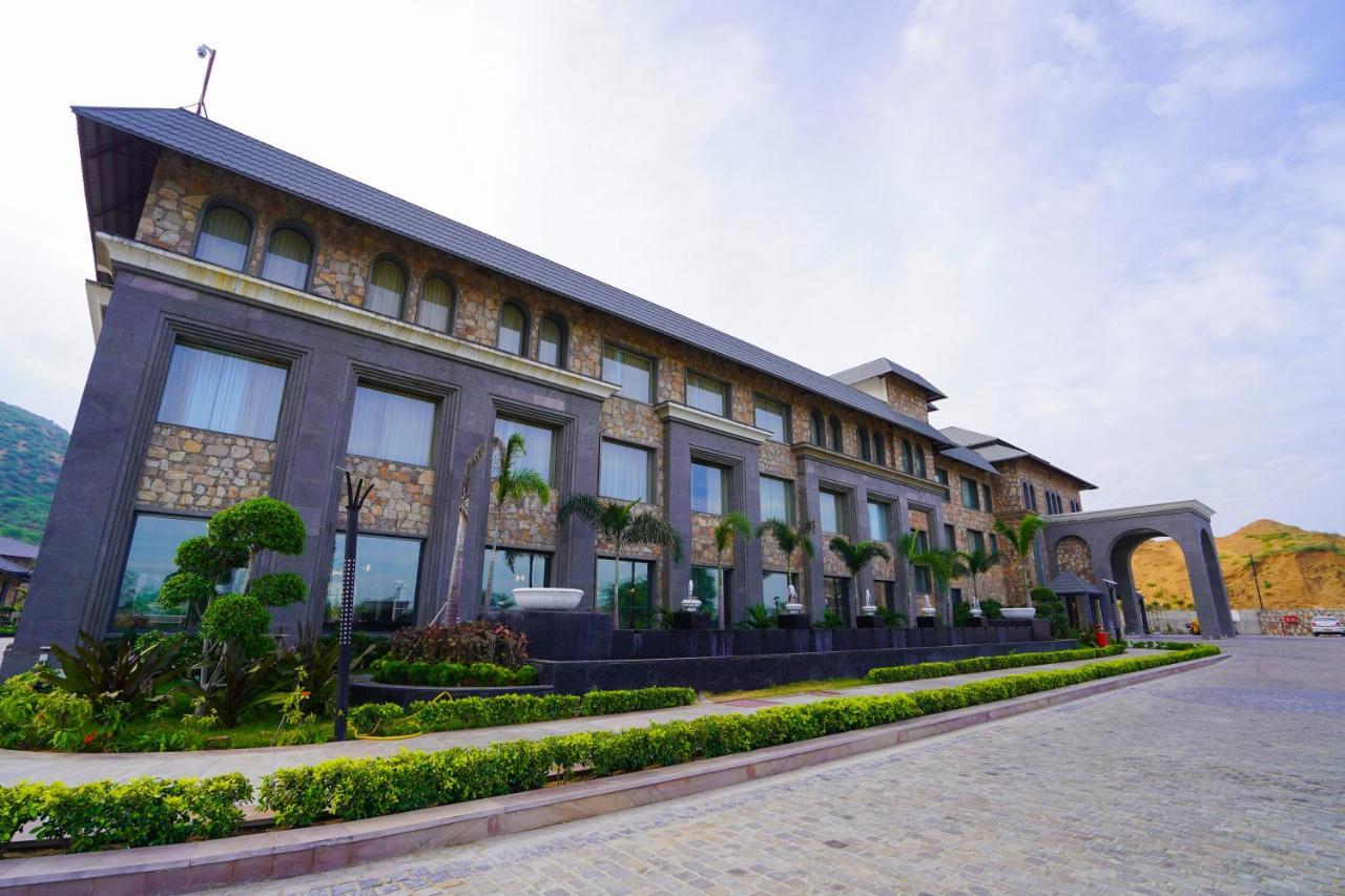 Pushkara Resort And Spa Exteriér fotografie
